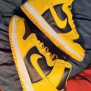 2020 nike dunk high "maize" or wu tang dunks
